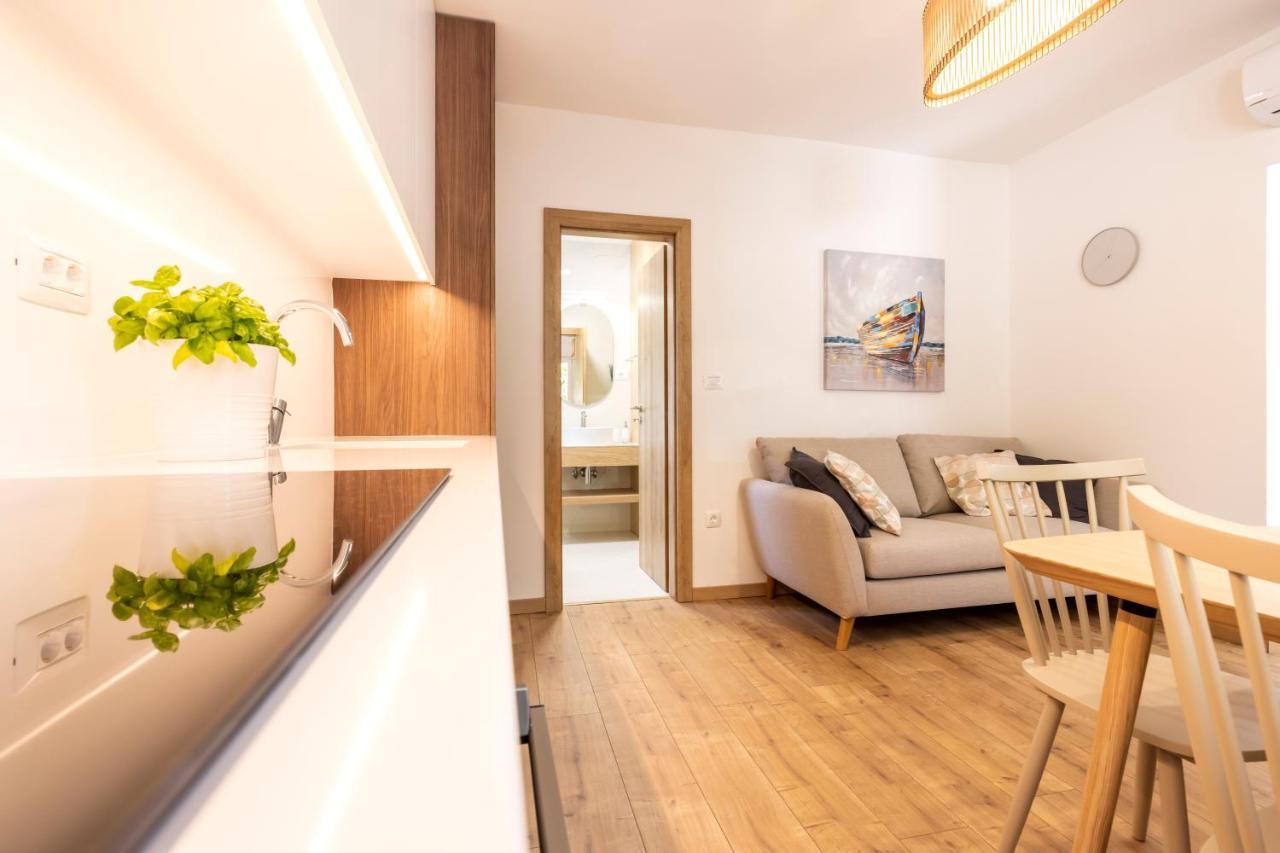 Boutique Apartment มาลีโลชินจ์ ภายนอก รูปภาพ