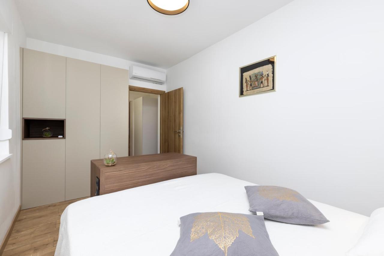 Boutique Apartment มาลีโลชินจ์ ภายนอก รูปภาพ